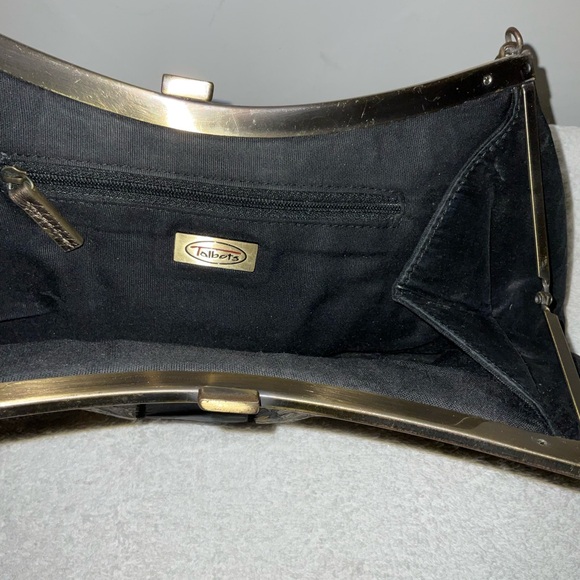 Chic Black and Gold Women's Clutch - Picture 4 of 5